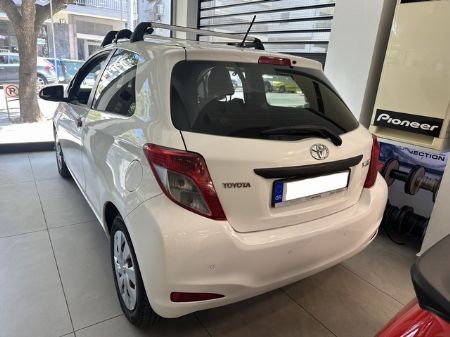 TOYOTA YARIS XP130